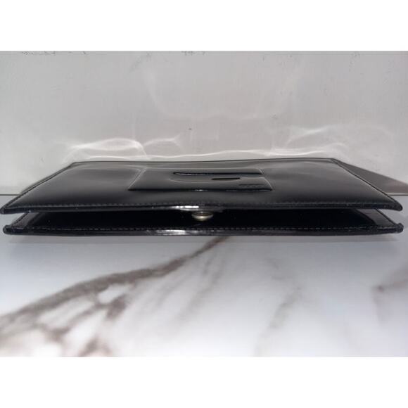 Gucci Patent Leather Chain Wallet in Black - Picture 8 of 8